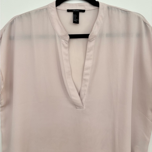 NWOT Forever 21 V-Neck Sheer Blouse - Picture 4 of 7